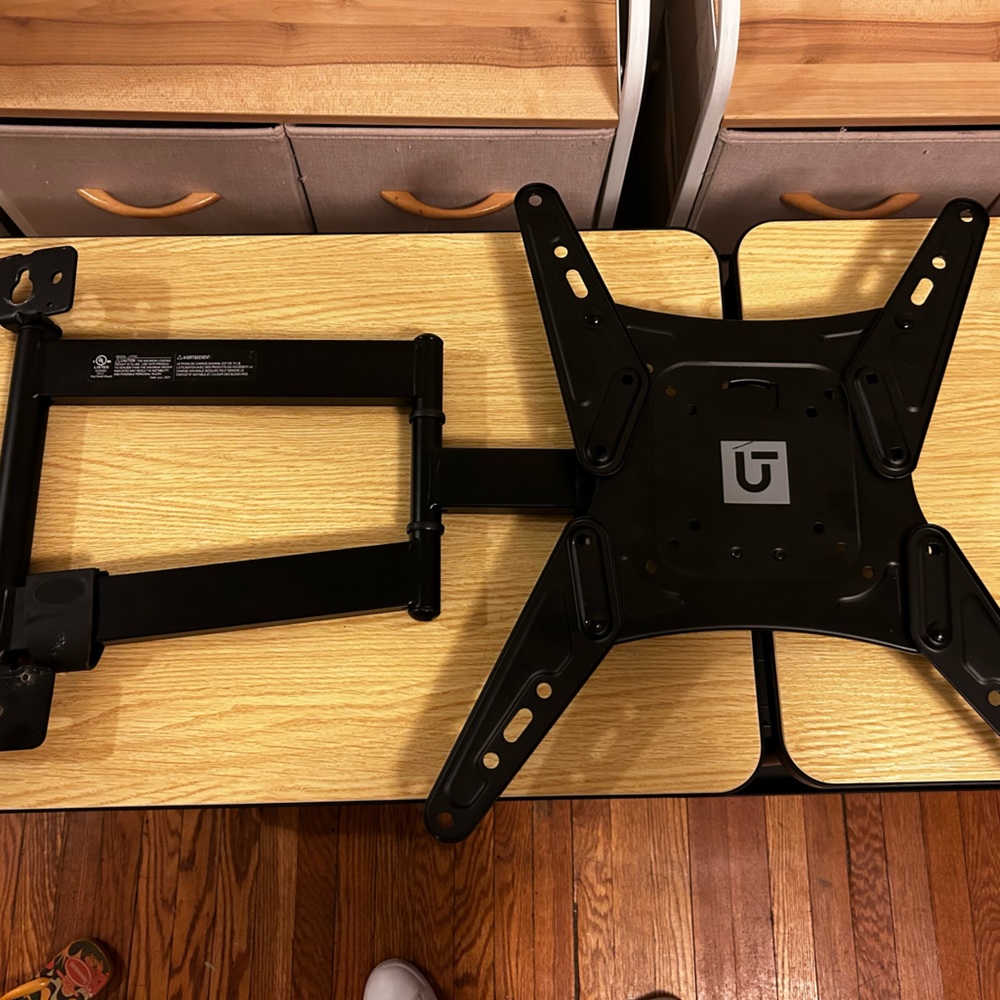 TV mount